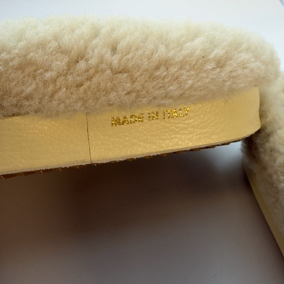 Golden Goose Cream Fuzzy Slides with Glitter Star - Picture 5 of 9